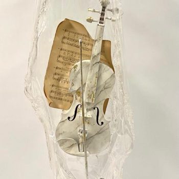 franck-tordjmann-sculpture-violoncelle-plexiglas