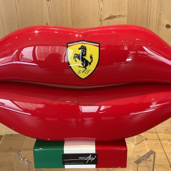 salin-résine-bouche-Ferrari