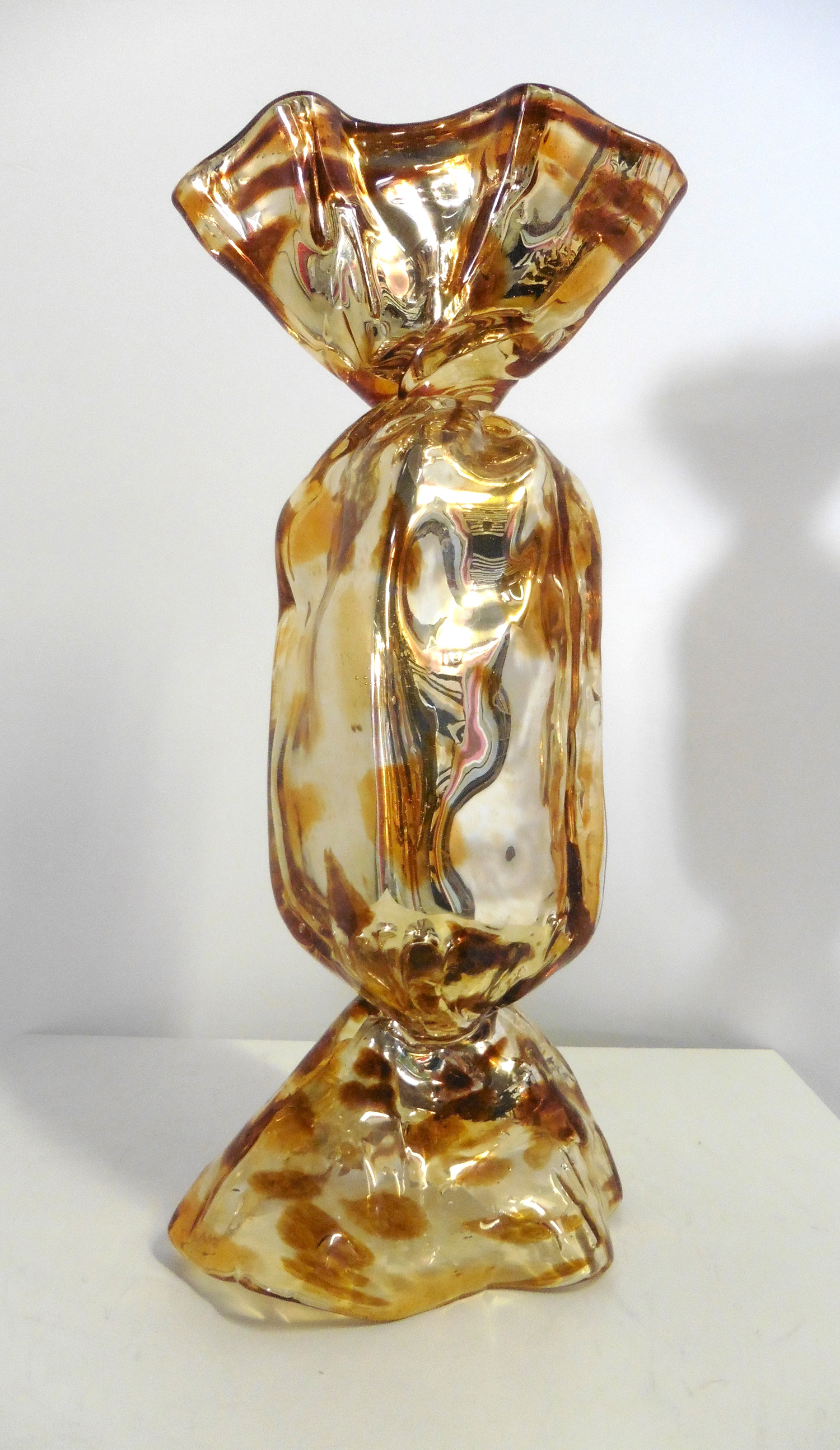 Laurence-Jenkell-bonbon-sculpture-aluminium-plexiglas-Jenk-verre-murano
