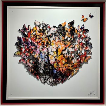 Fred-meurice-flacon-casque-sculpture-tableau-plexiglas-coeur-butterfly