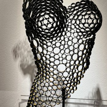 sculpture-yohan-plu-cuivre-anneaux-buste